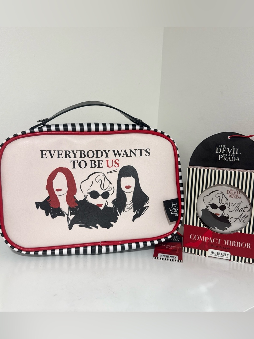 The devil wears Prada Cosmetic Bag & mirror- new